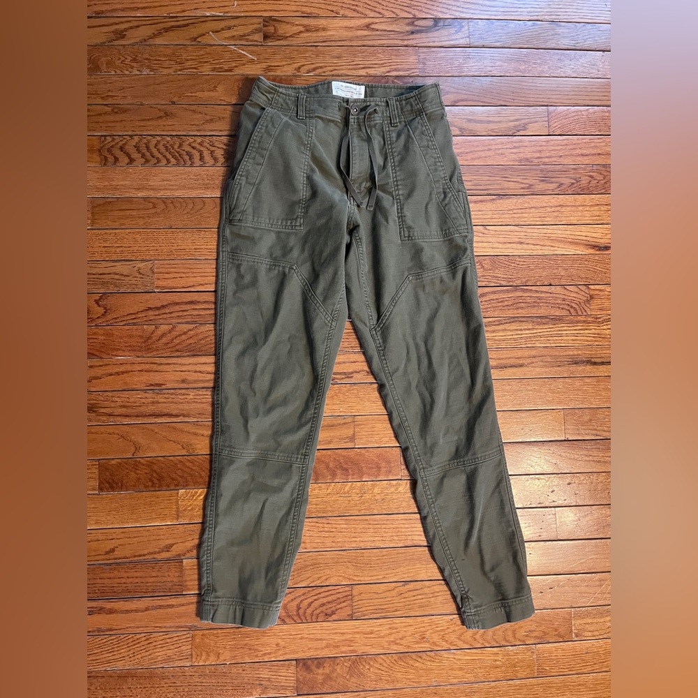 REI Cooperative Men's Green Cargo Pants